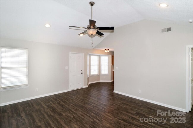Building Photo - 771 Rebecca Jane Dr