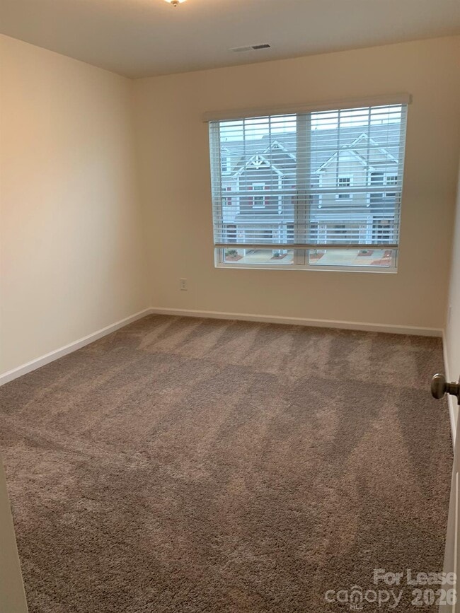 Building Photo - 8101 Ramsburg Dr