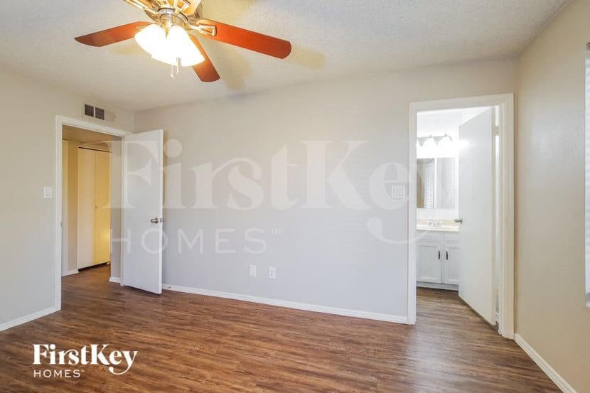 Building Photo - 3826 W Villa Rita Dr