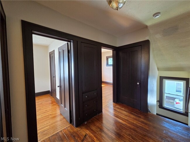 Building Photo - 5223 Paine Ave