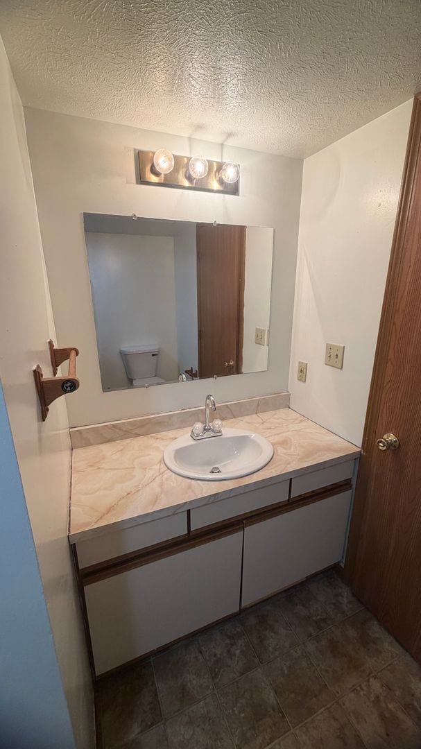 Building Photo - Nice 3-Bedroom Duplex Available in Middlebury