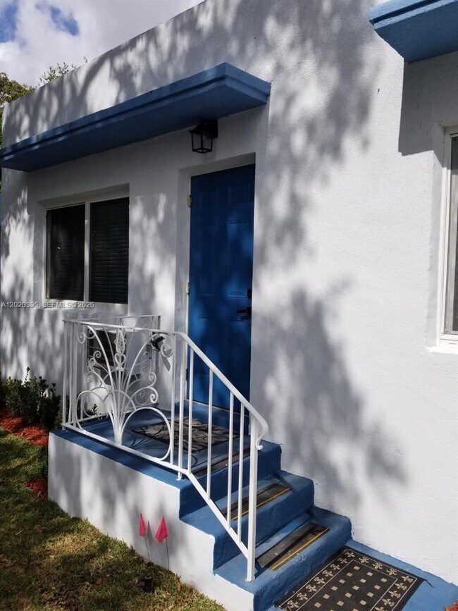 Building Photo - 354 NW 59th Terrace