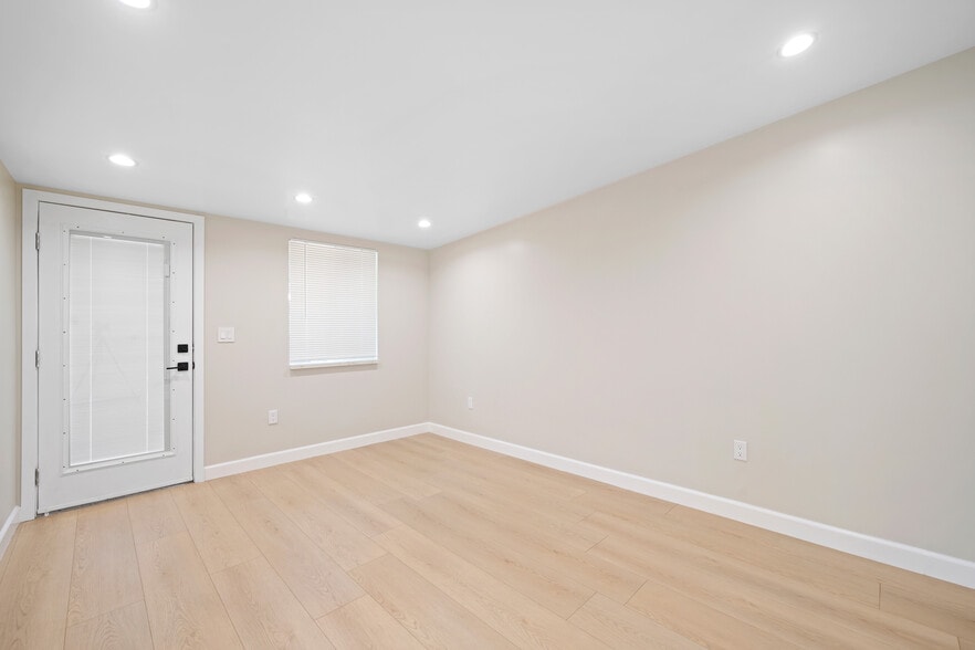 Building Photo - 7727 Gentry Ave