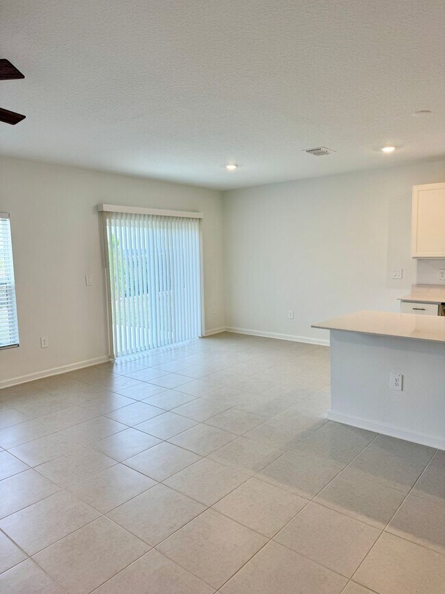 Building Photo - BRAND NEW HOME IN HIDDEN RIDEGE FOR RENT