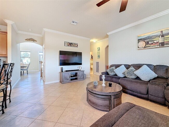 Building Photo - 6467 Willowshire Way