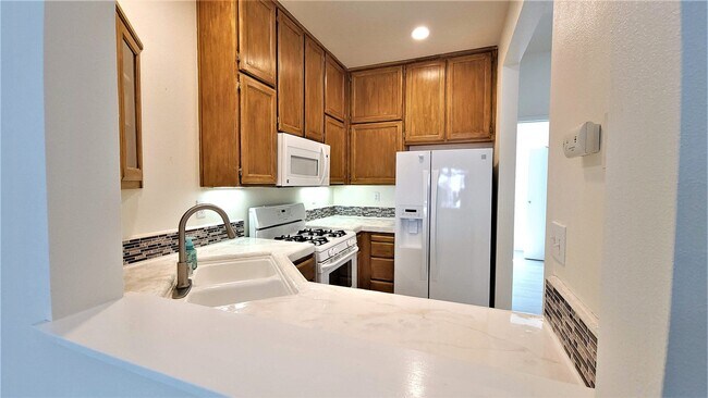 Building Photo - 624 Atherton Pl