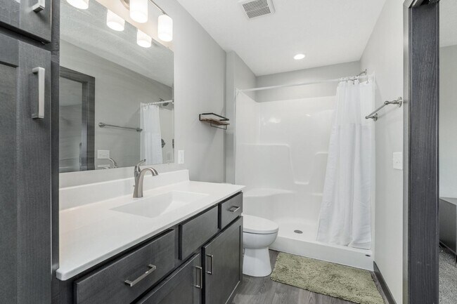 Building Photo - 4500 W 34th St N