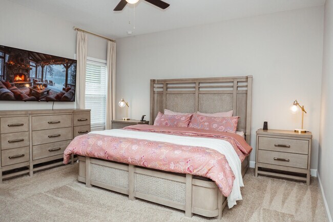 Building Photo - 105 Sago Palm Wy