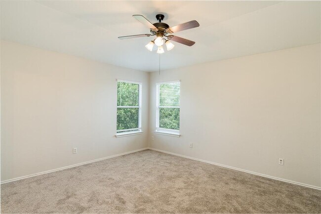 Building Photo - 408 Woodsorrel Way