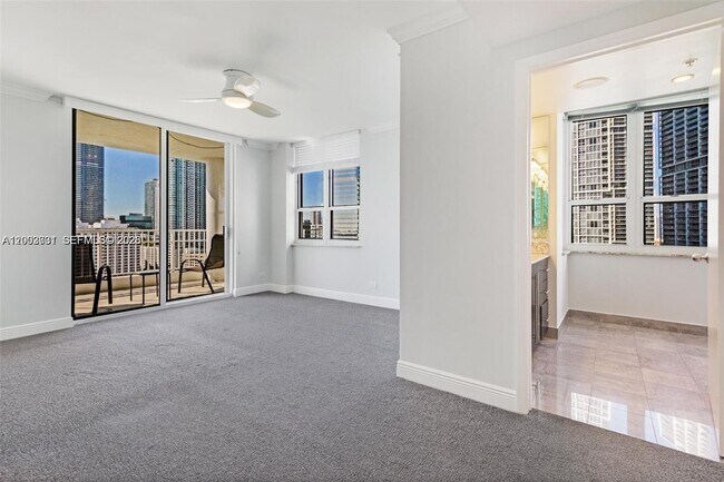 Building Photo - 701 Brickell Key Blvd