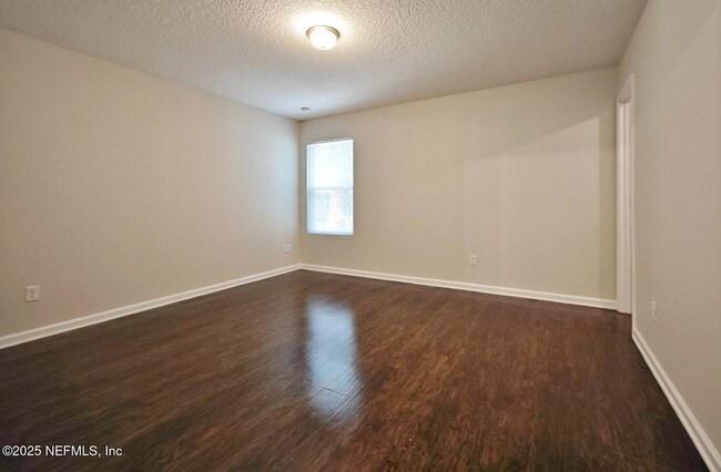 Building Photo - 789 Van Buren St