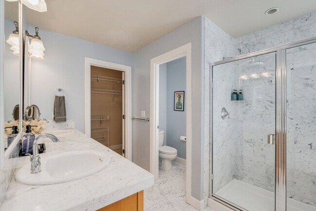 Building Photo - 4224 Francis Ave N