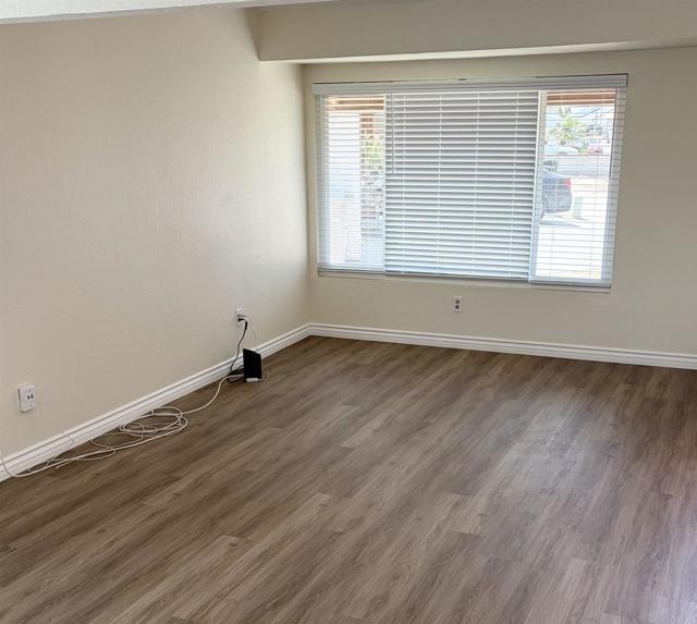Building Photo - 6393 Viewpoint Ct
