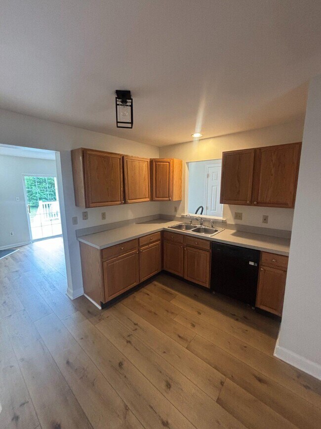Building Photo - 4220 Elm Ct