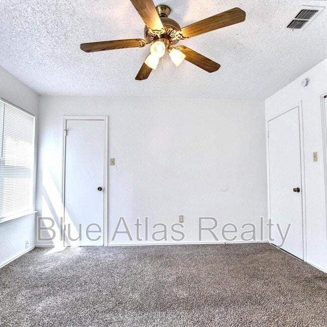 Building Photo - 2749 Countryside Ln
