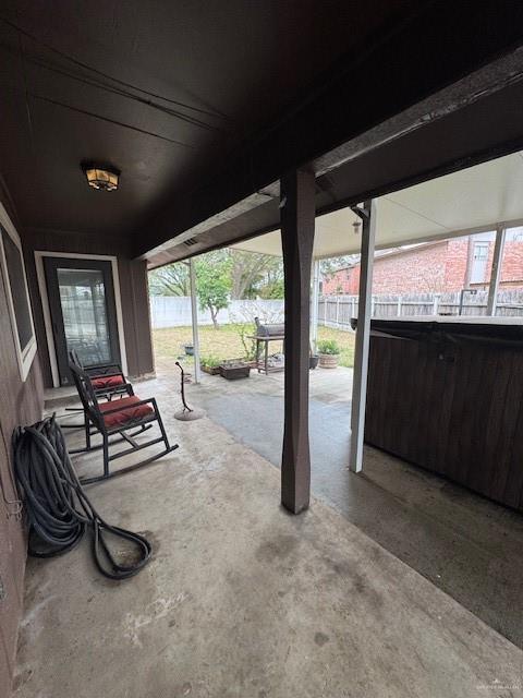 Building Photo - 508 Kerria Ave