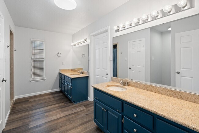 Building Photo - 113 White Feather Trail