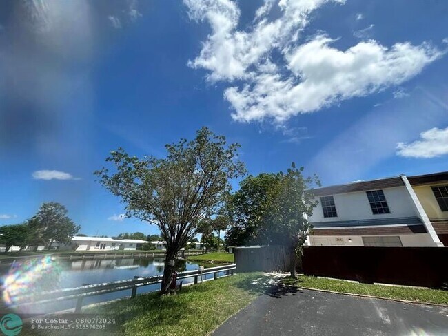 Building Photo - 7310 NW 75th St