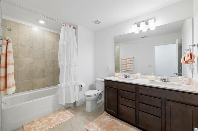 Building Photo - 6214 Golden Bch Dr