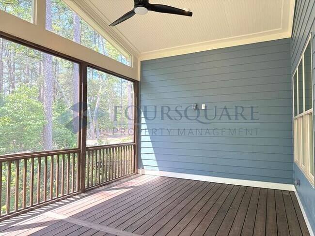 Building Photo - Beautiful  3-Bedroom Home with Loft, Screened Deck & Fenced Backyard – Convenient to Duke Univers...