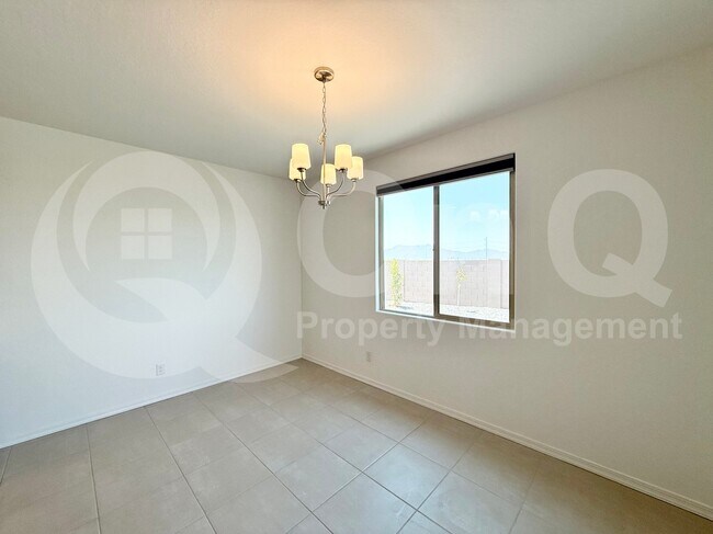 Building Photo - 11216 S 56th Ln