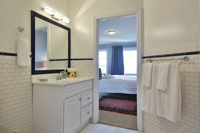 Building Photo - 145-147-147 Stanyan St