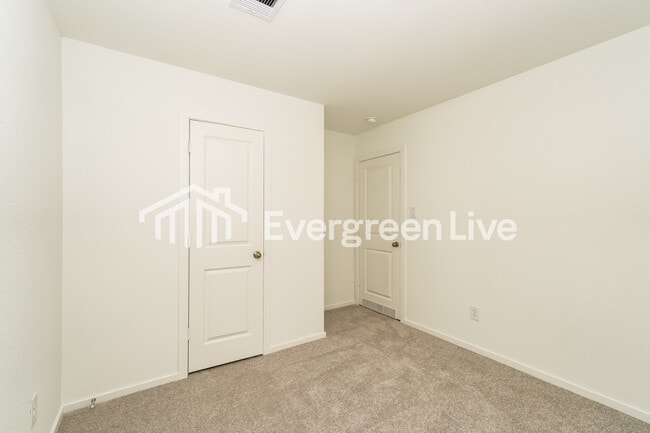 Building Photo - 12051 Noble Wood Village Dr