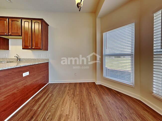 Building Photo - 2816 Fairways Drive