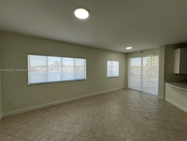 Building Photo - 10720 NW 66th St