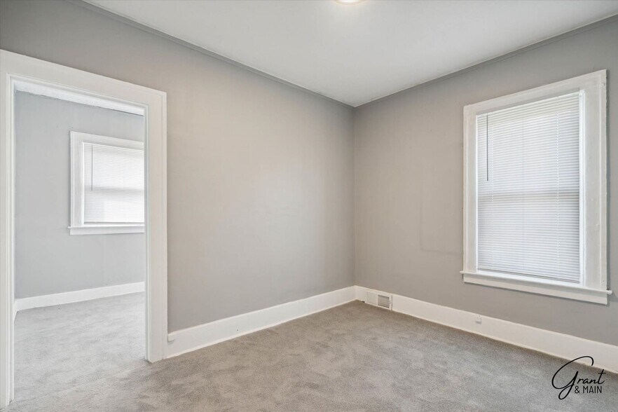 Building Photo - 3813/3815 W Euclid - JL Schneider LLC