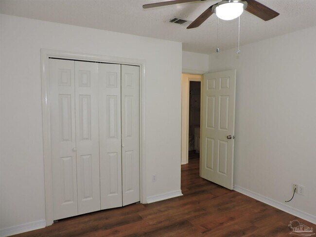 Building Photo - 2552 Southern Oaks Dr