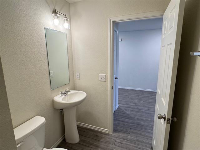 Building Photo - 1033 Binney Dr