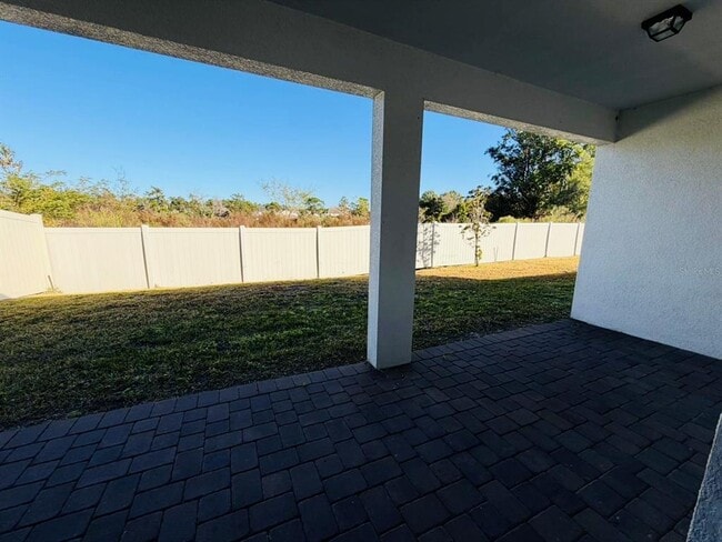 Building Photo - 13049 Skyway Ln