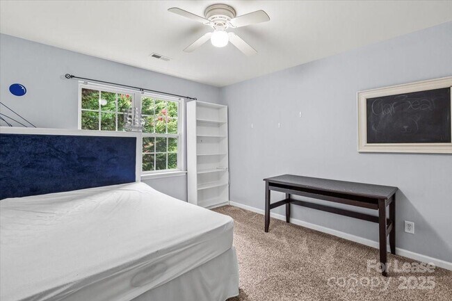 Building Photo - 9920 Eden Hall Ct