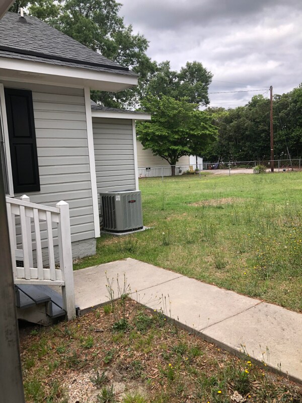 Building Photo - 1015 Franklin St