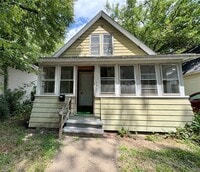 Building Photo - 391 E Voris St