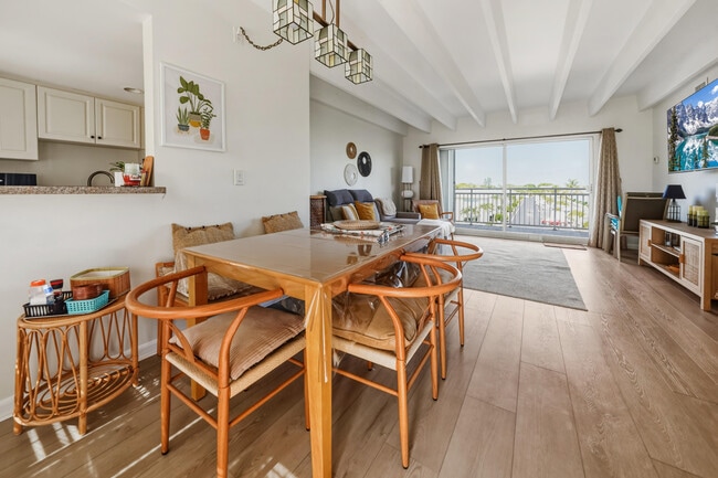 Building Photo - 4500 S Ocean Blvd