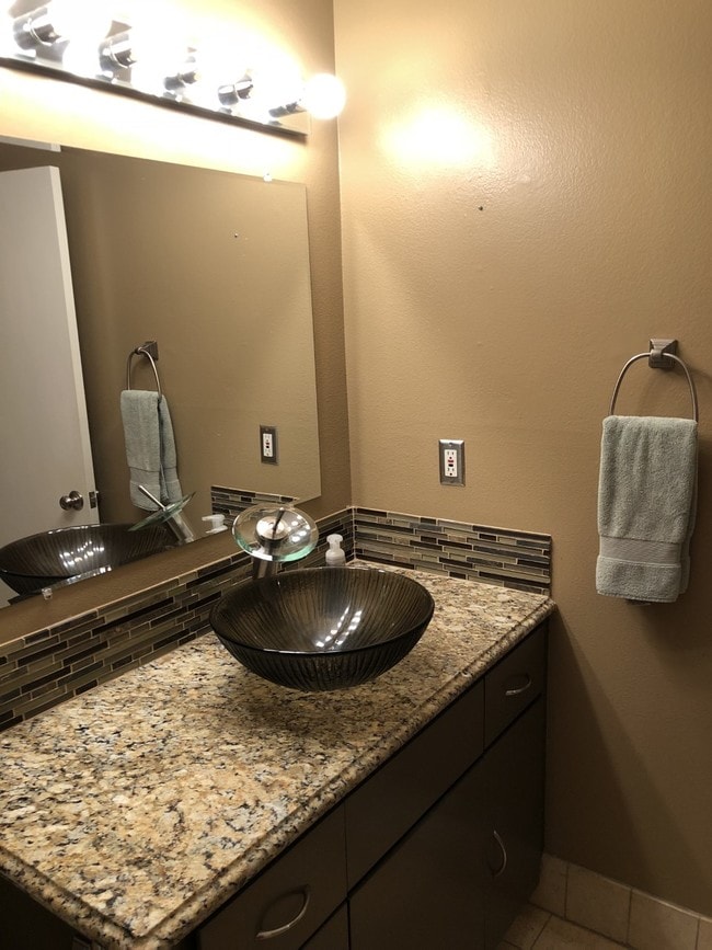 Bathroom - 1707 Pacific Coast Hwy