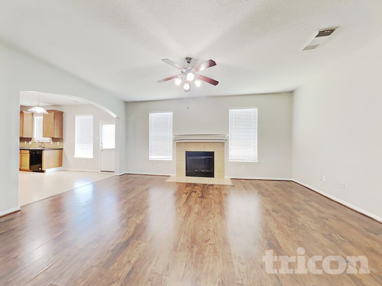 Building Photo - 21526 Lovis Way