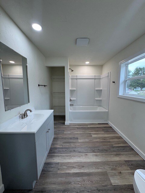 Building Photo - 2020 Atlantis Dr