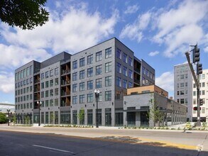 Building Photo - Capitol Place Apartments