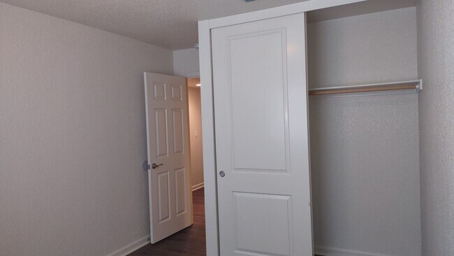 Building Photo - 8956 Red Leaf Way