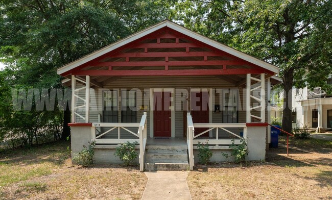 Building Photo - 611 Faulkner St
