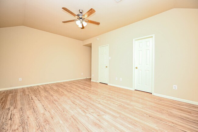 Building Photo - 18518 Shadow Line Ct
