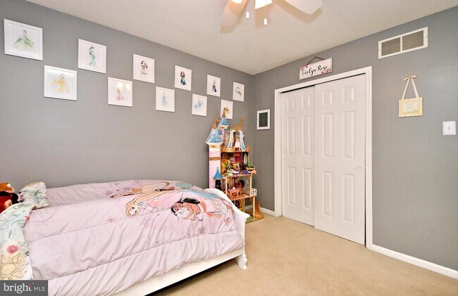 Building Photo - 800 Beacon Ct