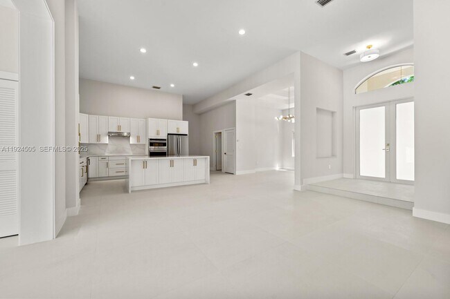 Building Photo - 16160 SW 89th Pl