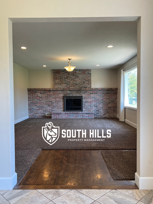 Building Photo - 3bed/2bath w/finished basement, landscaping & Water, Sewer, Trash Included, RV Parking