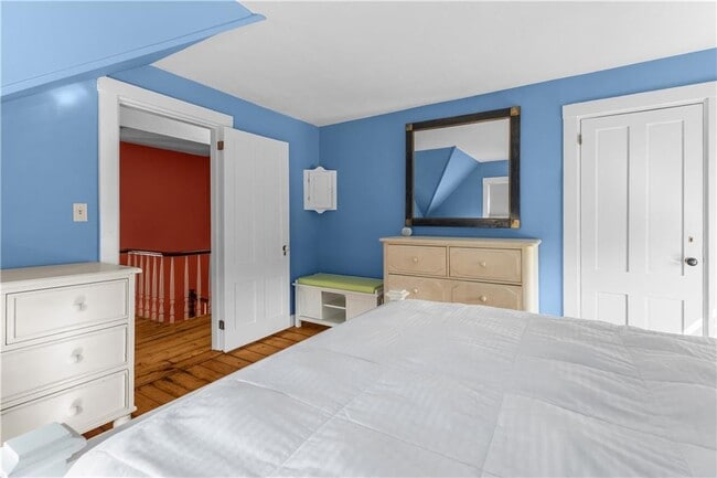 Building Photo - 58 Second St