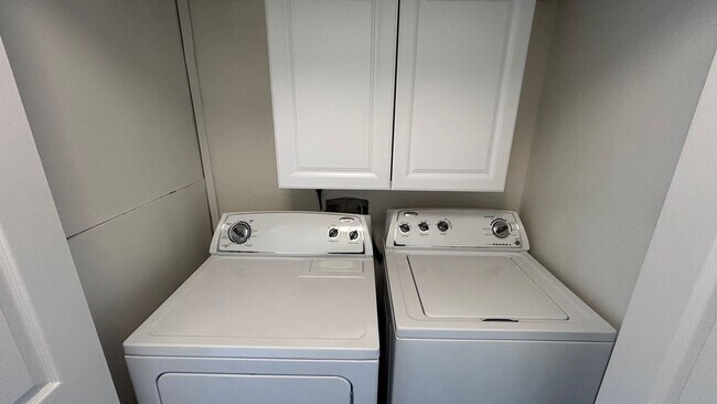 Building Photo - 3945 Dale Rd