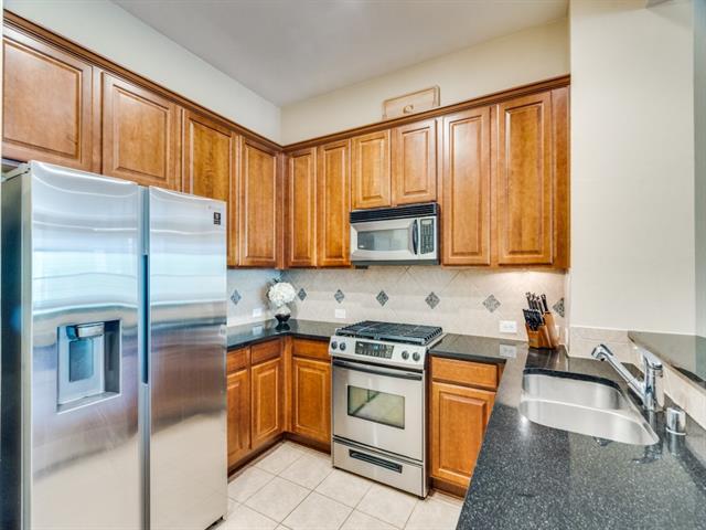 Building Photo - 15711 Spectrum Dr
